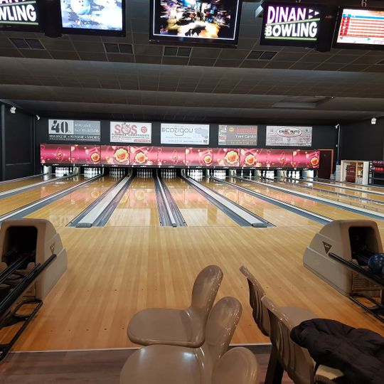 Dinan Bowling