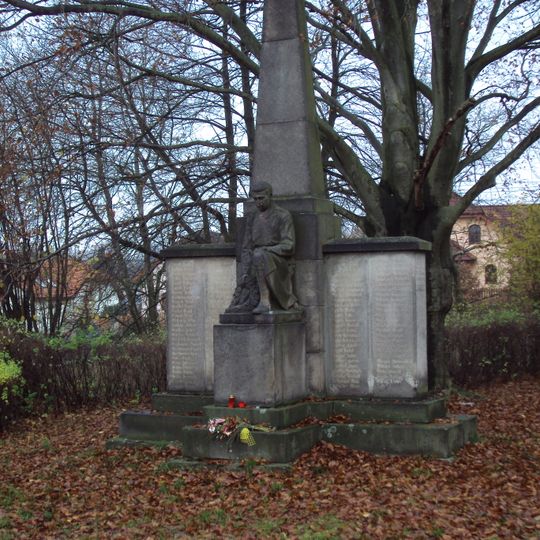 Pomník padlým v 1. světové válce v ulici Štursova v Novém Boru