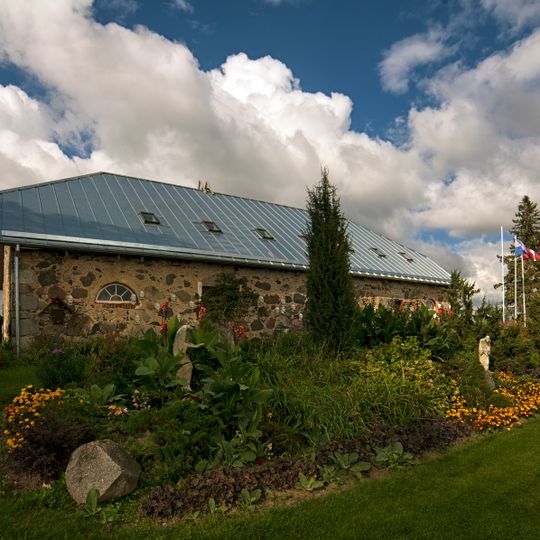 Bruknas muižas klētis