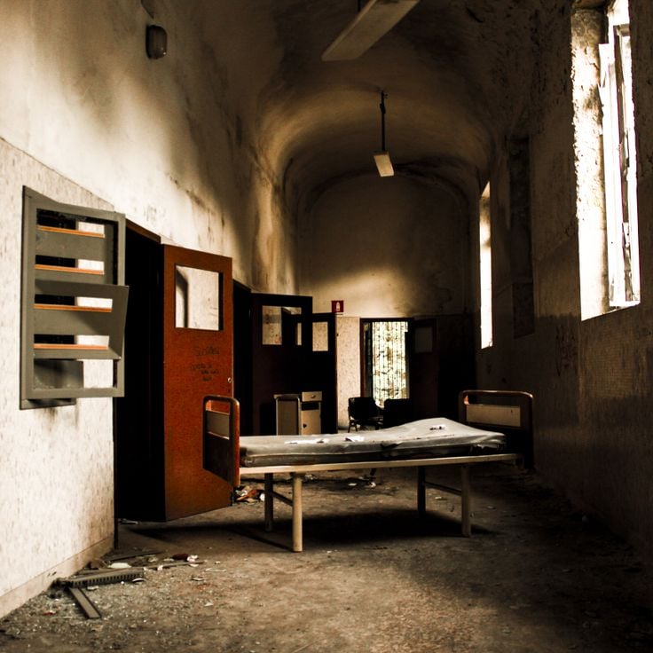 Ospedale psichiatrico provinciale di Milano in Mombello