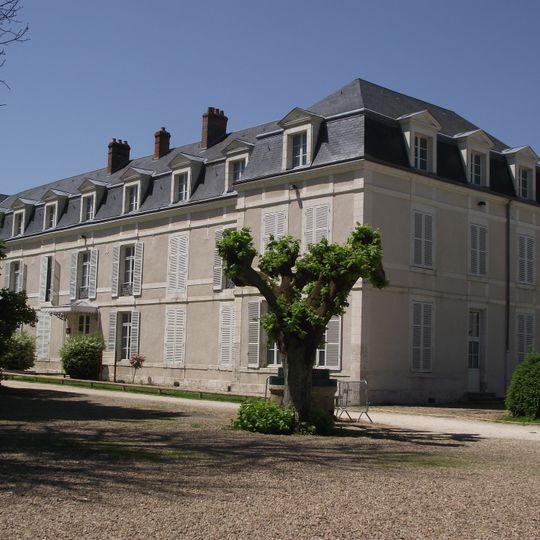 Prieuré Saint-Lazare et hospice Lunier