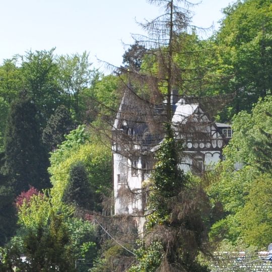 Schloßborner Straße 14-16