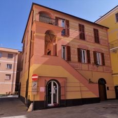 Palazzo in Piazza Madonna della Guardia 1