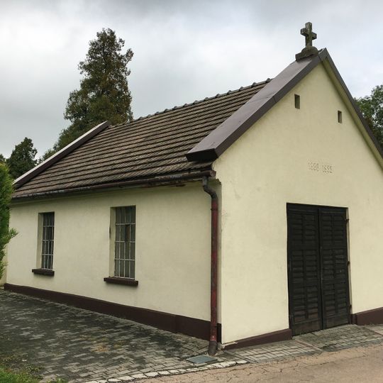 Dom przedpogrzebowy na cmentarzu ewangelickim w Jaworzu