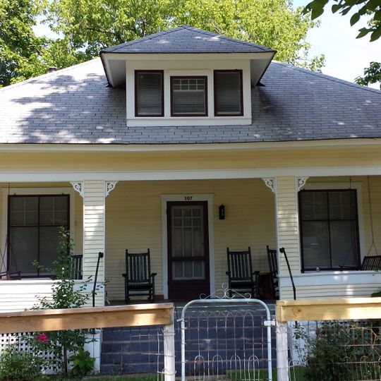 Dr. Cleveland Hollabaugh House