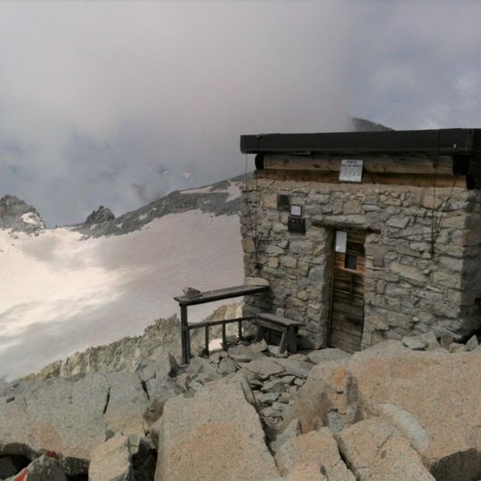 Bivacco Cima Presanella “Brigata Orobica”