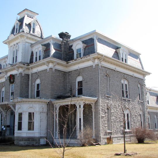 W. W. Hartwell House & Dependencies