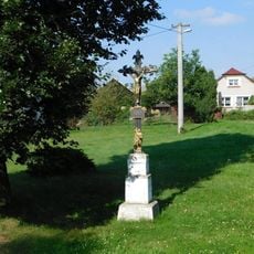 Kříž u čp. 52 v Dalkovicích