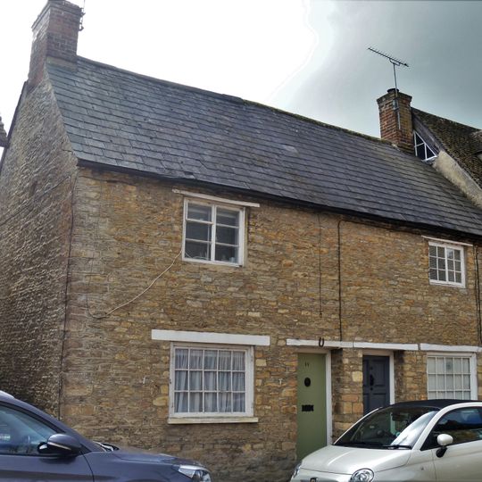 10 and 11, St John's Street