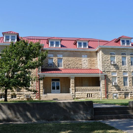 Cottonwood Falls Grade School