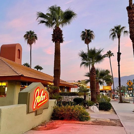 John's Restaurant
