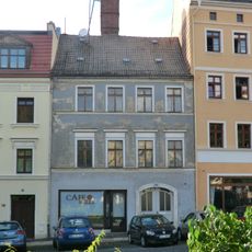 Wohnhaus in geschlossener Bebauung Demianiplatz 45