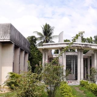 Kandawmin Garden Mausolea