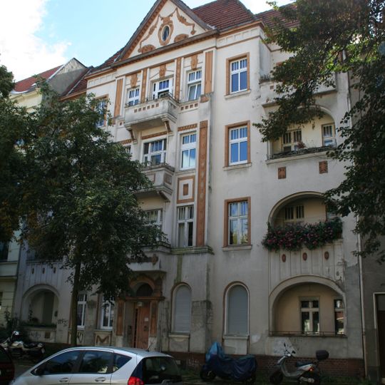 Mietshaus Amendestraße 12