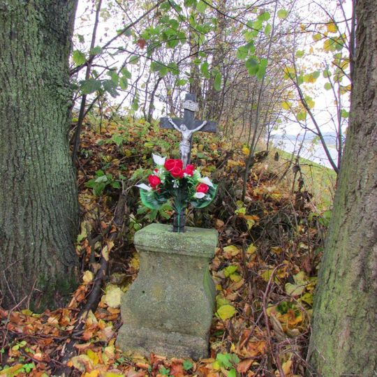 Kříž jižně od železničního nádraží v Horní Cerekvi