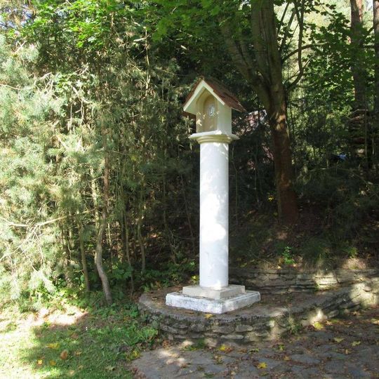 Boží muka východně od Křečova u Střely