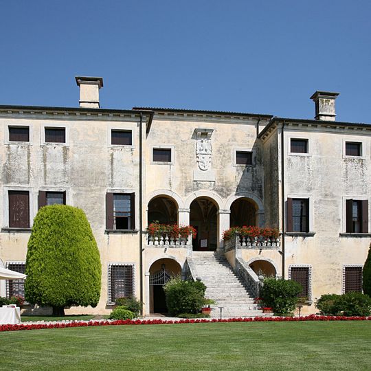 Villa Godi