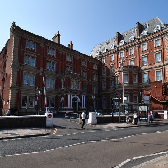 Rougemont Thistle Hotel