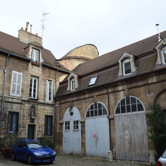 Tour du Petit Saint-Bénigne