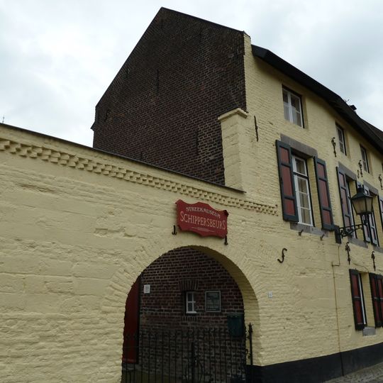 Op de Berg 6, Elsloo