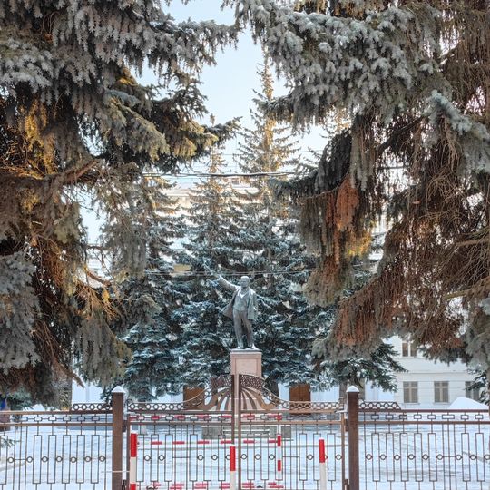 Памятник В.И. Ленину