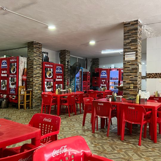 Tacos y tortas de barbacoa la Lona Azul
