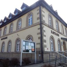 Ehemalige Schule, jetzt Rathaus
