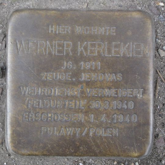 Stolperstein en memoria de Werner Kerlekien