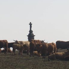 Kříž na pastvině východně od Křimova