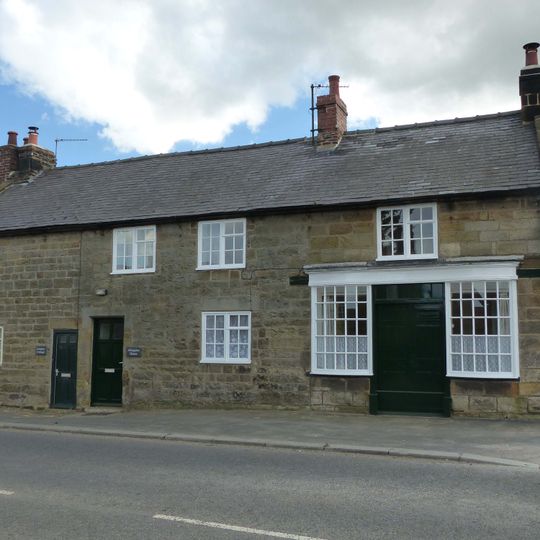 Abingdon House and house adjoining to west