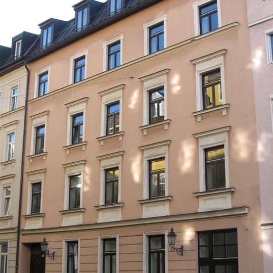 Baldestraße 8