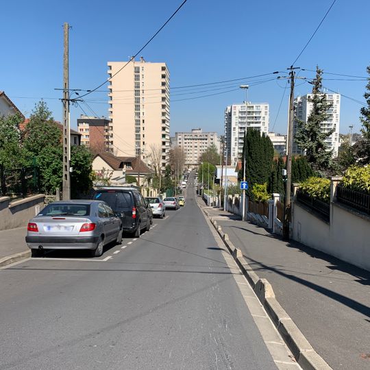 Rue des Trois-Frères