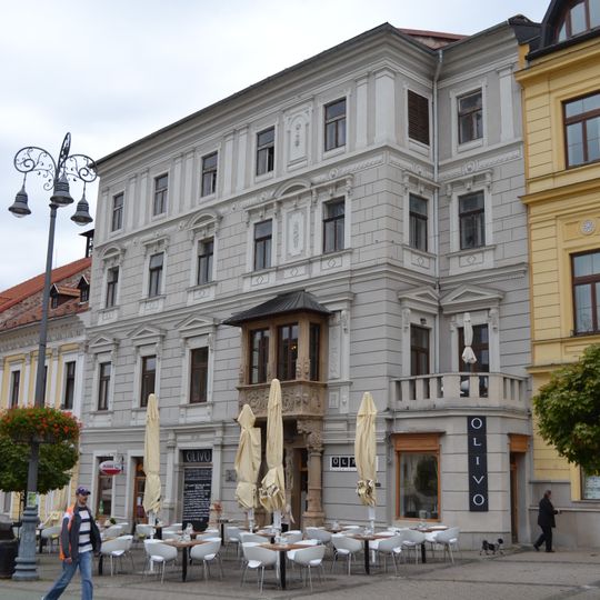 Ebnerov dom s arkierom