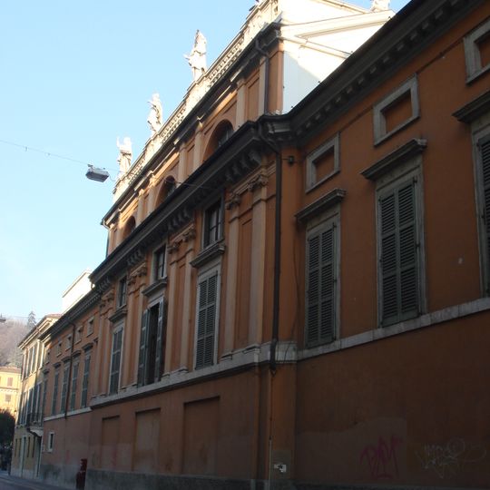 Palazzo vescovile