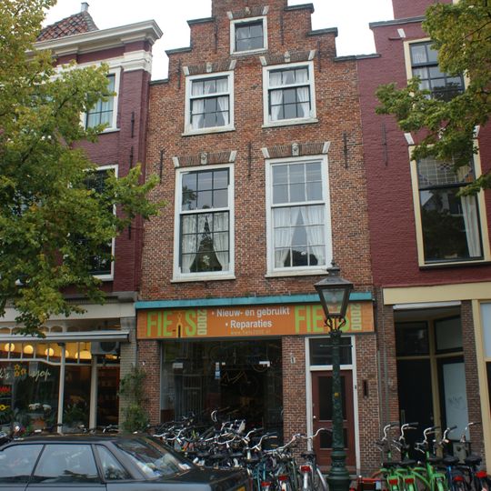 Lange Mare 72, Leiden