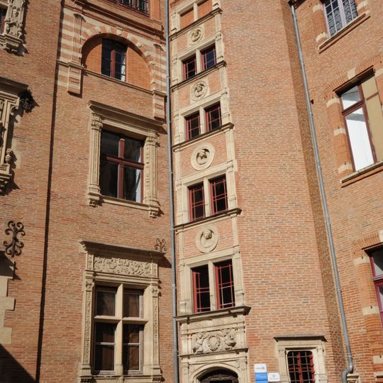 Tour du capitoul P. Dahus