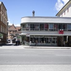 Ehem. Tiroler Autohaus Linser