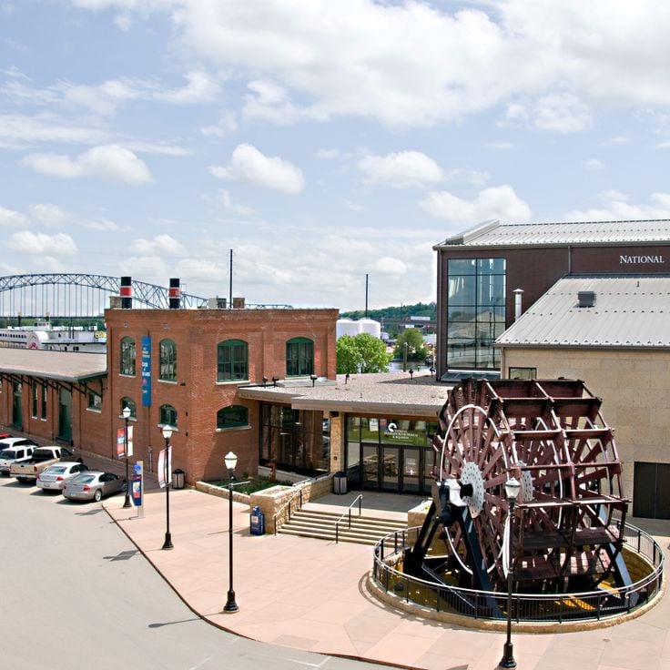 National Mississippi River Museum & Aquarium