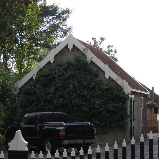 Oostveenseweg 7: wagenschuur