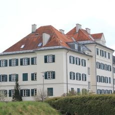 Zolldienst- und Wohngebäude