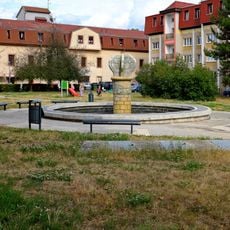 Kašna v parku v Křížové ulici v Sokolově