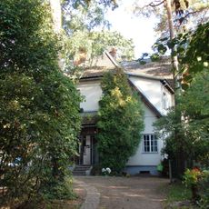 Dzīvojamā ēka - dvīņu māja