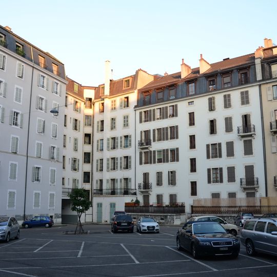 Immeubles Ilôt De Candolle-Saint Léger-Philosophes-Saint Ours