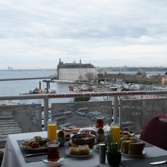 Rihtim Hotel