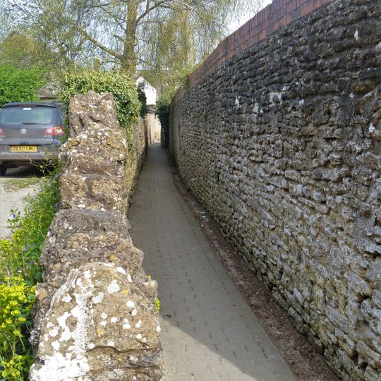 Walls Flanking Alley To South Of No 19B And Garden Walls Of No 18