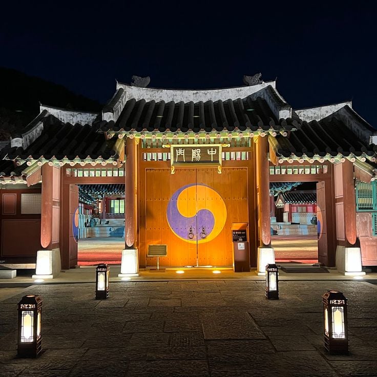 Hwaseong Haenggung Palace