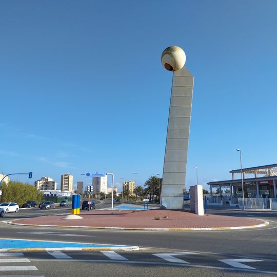 Monumento a la Estación Náutica del Mar Menor
