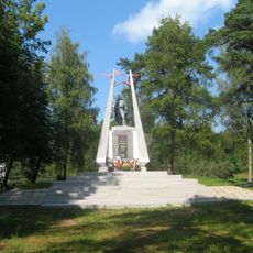 Братское захоронение советских воинов, погибших в 1941-1944 гг., среди погибших — Герой Советского Союза П.С. Шитов (Кингисепп)