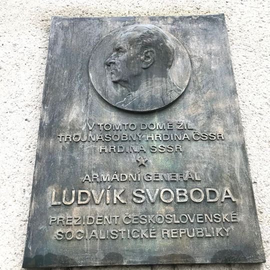 Pamětní deska Ludvíka Svobody