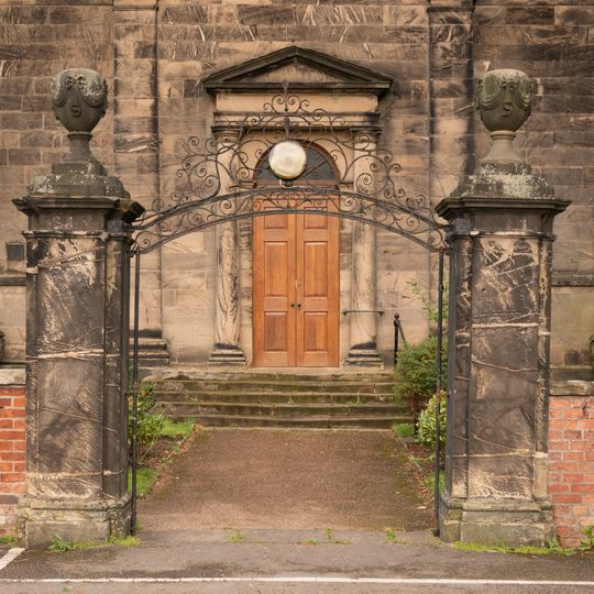 Pair of gatepiers c.5 yards from the western door of Church of Christ